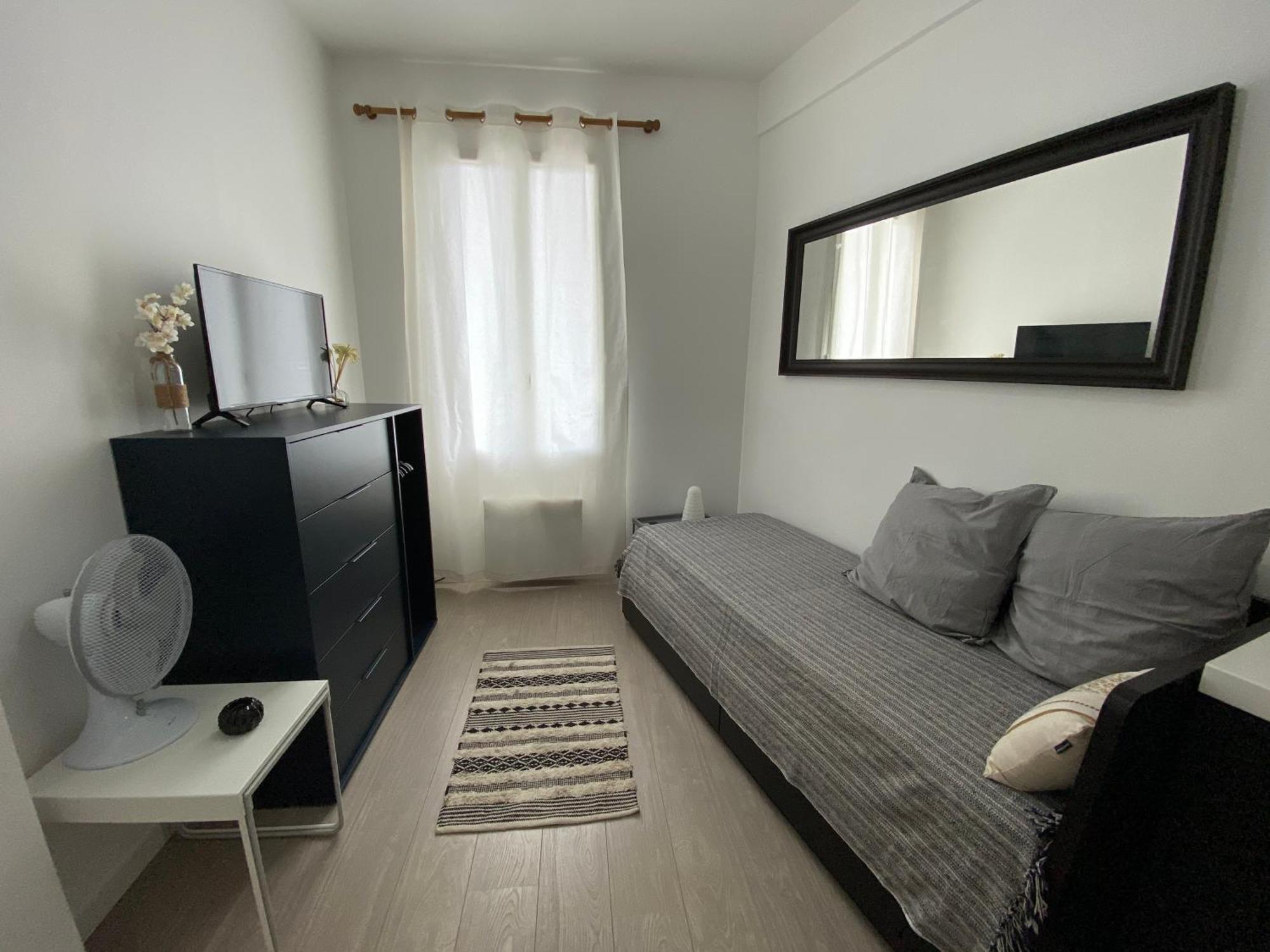 Proche Parc Chambrun - Valrose Apartment